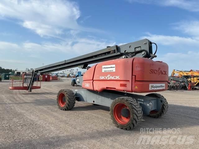 SkyJack SJ86T Construction - Others