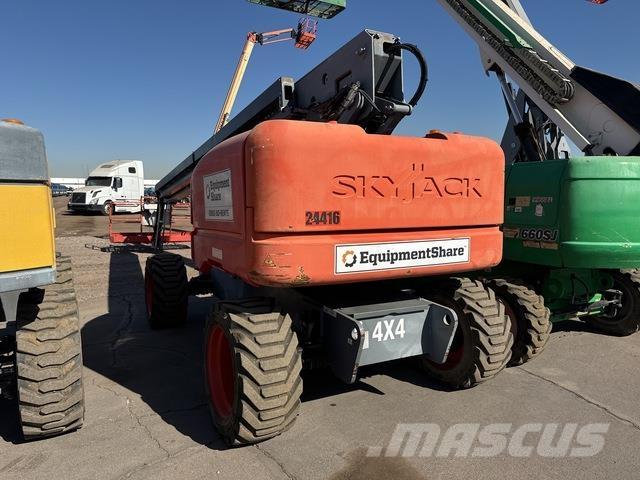 SkyJack SJ86T Telescopic boom lifts