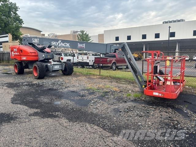 SkyJack SJ86T Construction - Others