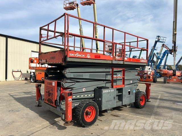 SkyJack SJ9250 Scissor lifts