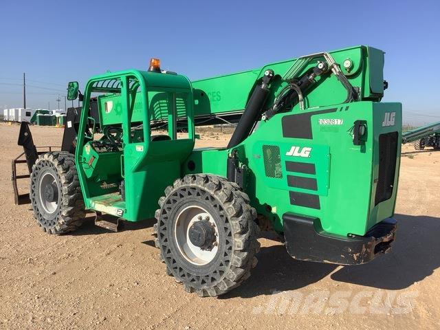 SkyTrak 10042 Telescopic handlers