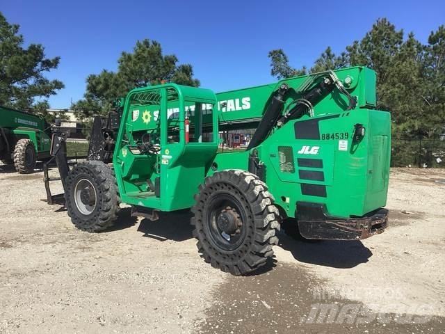 SkyTrak 10054 Telescopic handlers
