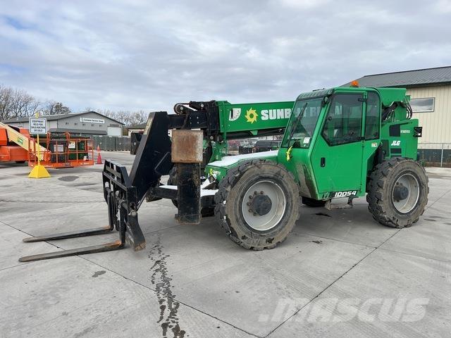 SkyTrak 10054 Telescopic handlers