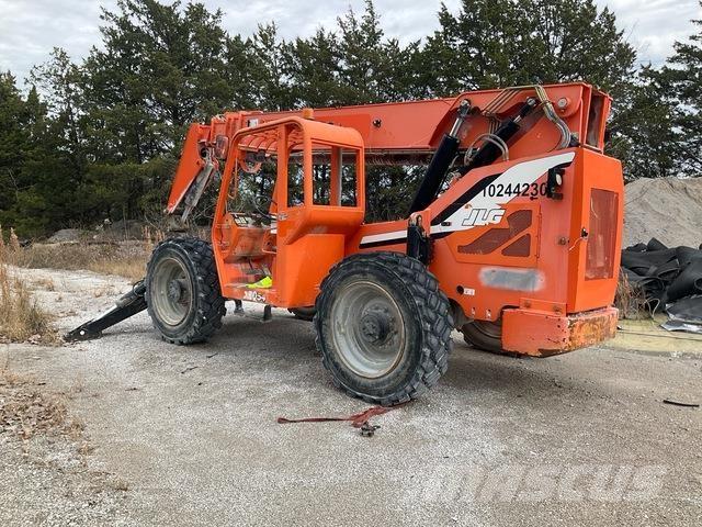 SkyTrak 10054 Telescopic handlers
