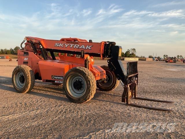 SkyTrak 6036 Telescopic handlers