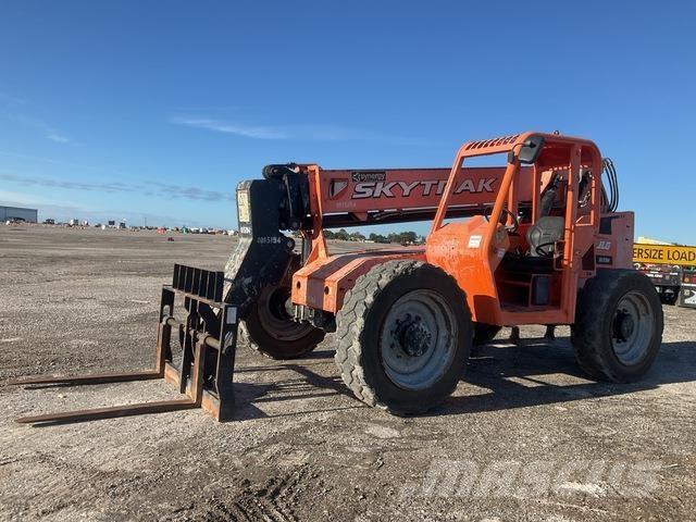 SkyTrak 6036 Telescopic handlers