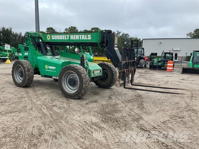 SkyTrak 6036 Telescopic handlers