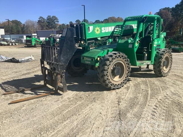SkyTrak 6042 Telescopic handlers