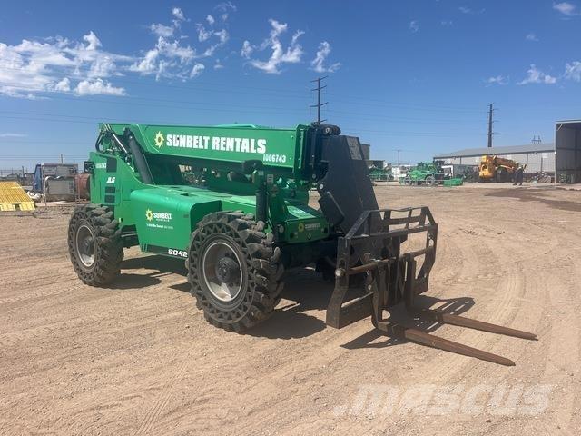 SkyTrak 8042 Telescopic handlers