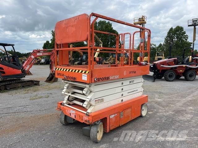 Snorkel S4732E Scissor lifts