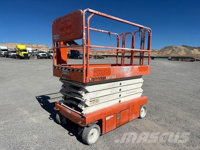 Snorkel S4732E Scissor lifts
