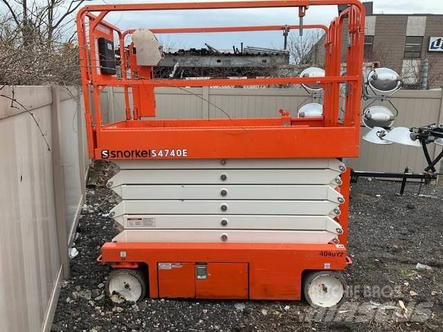 Snorkel S4740E Scissor lifts
