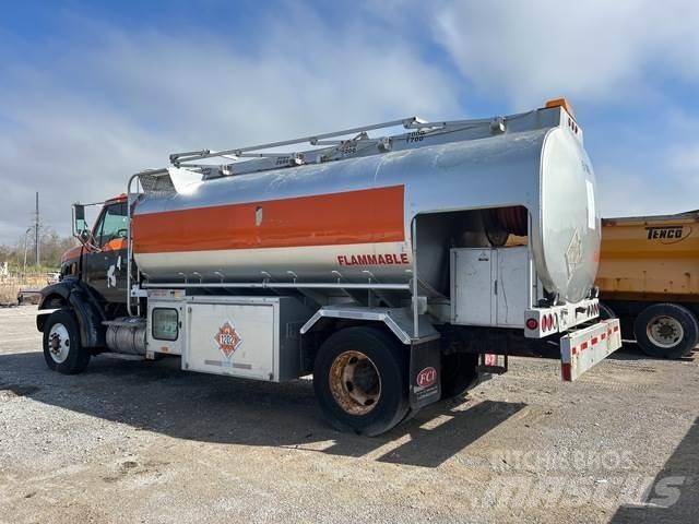 Sterling L7500 Tanker trucks