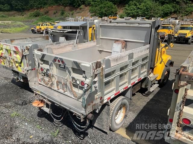 Sterling L8500 Snow blades and plows