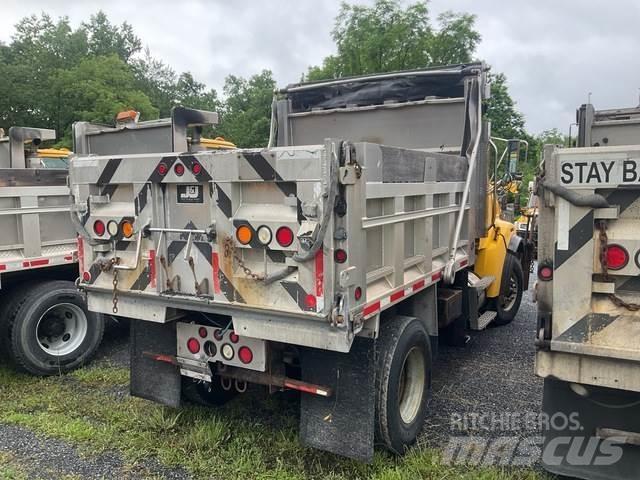 Sterling L8500 Snow blades and plows