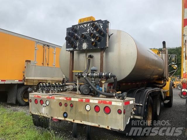 Sterling L9500 Sand and salt spreaders