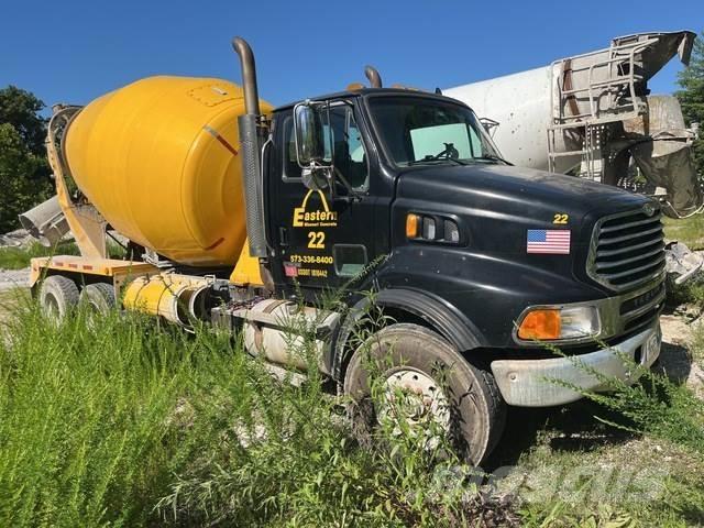 Sterling L9500 Other trucks