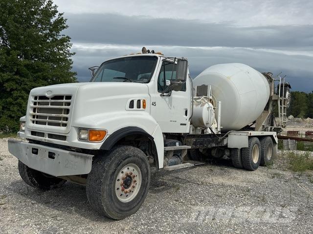 Sterling L9500 Other trucks