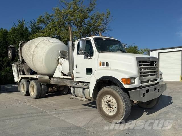 Sterling L9500 Other trucks
