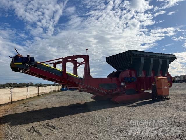 Striker TL2000 Construction - Others