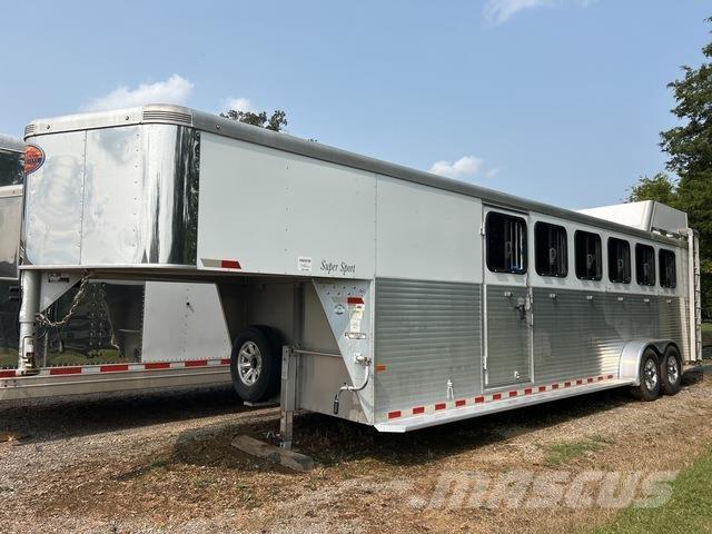 Sundowner  Animal transport trailers