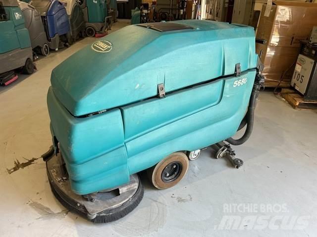 Tennant 5680 Scrubber dryers