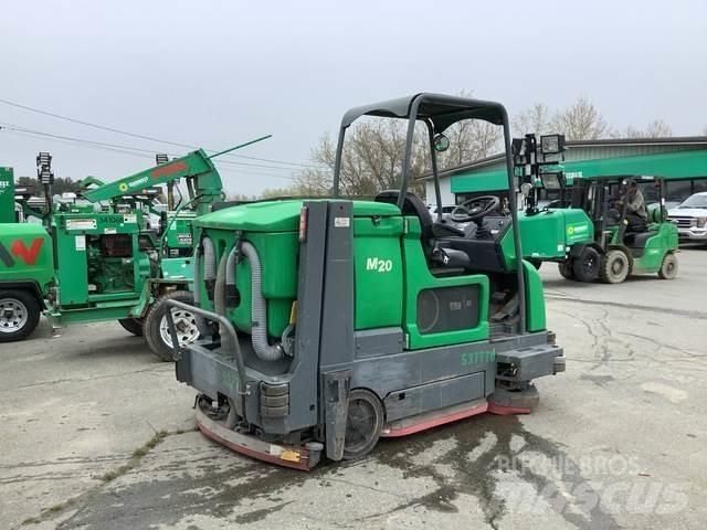 Tennant M20 Scrubber dryers