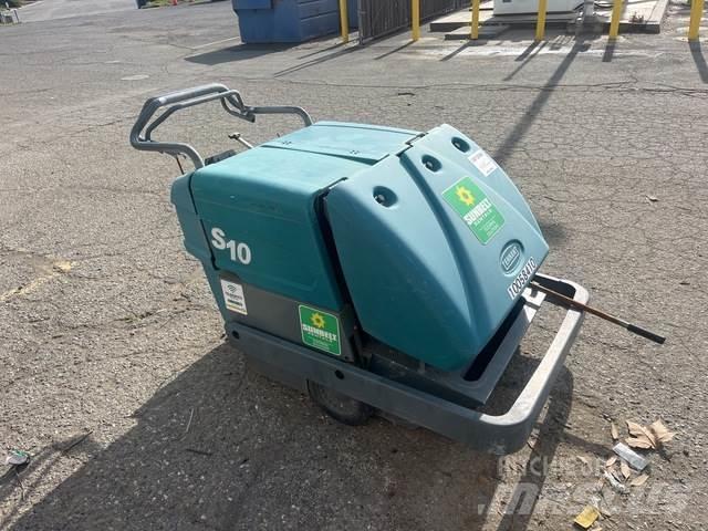Tennant S10 Indoor sweepers