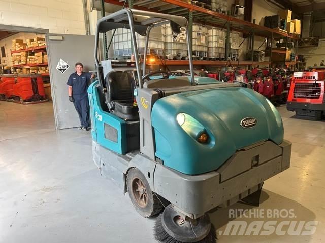 Tennant S30 Scrubber dryers
