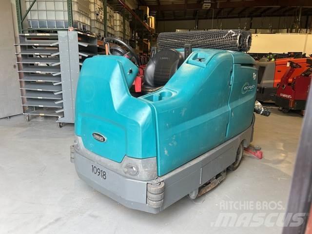 Tennant T17 Scrubber dryers