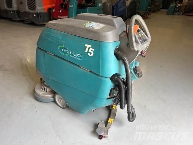 Tennant T5 Scrubber dryers