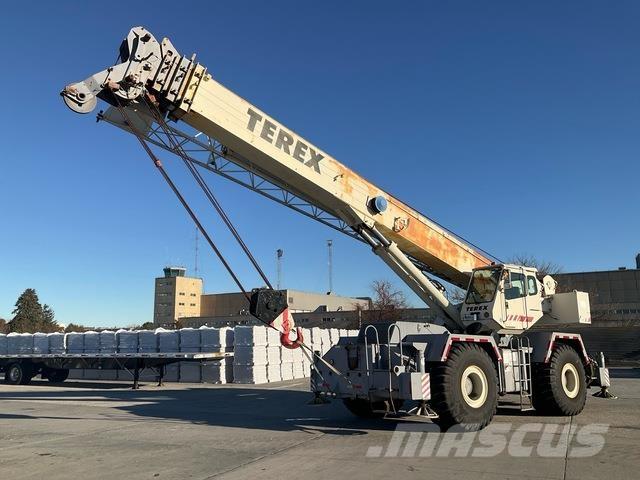 Terex RT135 Rough terrain cranes
