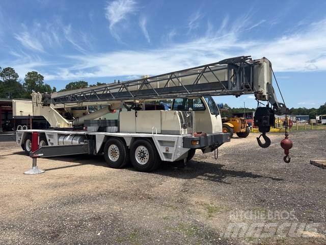 Terex T560 Tracked cranes