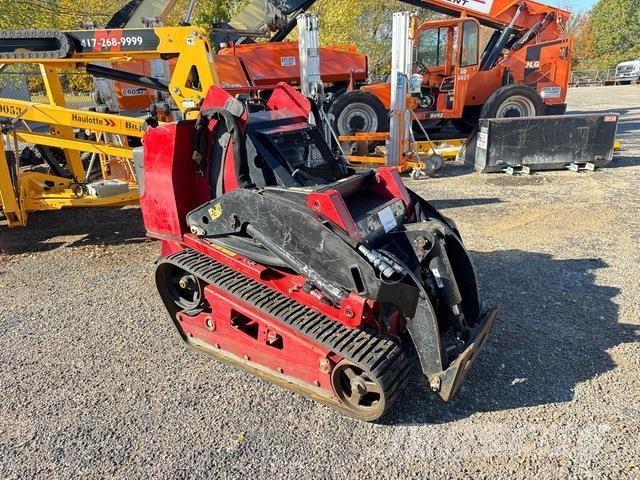 Toro TX1000 Skid steer loaders