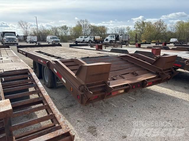 TOWMASTER T-20 Vehicle transport trailers
