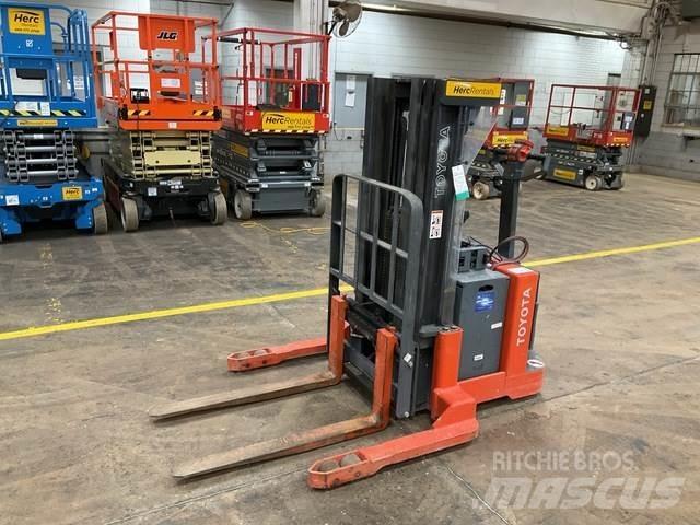 Toyota 6BWS20 Self propelled stackers