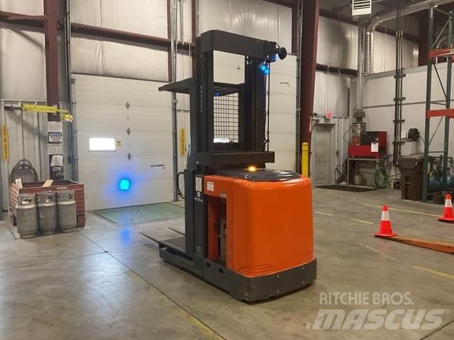 Toyota 8BPUE15 Medium lift order picker