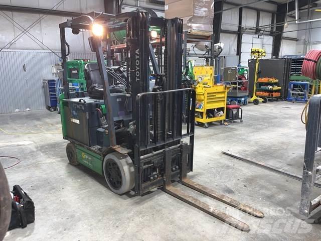 Toyota 8FBCU25 Electric forklift trucks