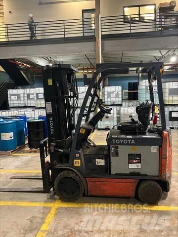 Toyota 8FBCU25 Electric forklift trucks
