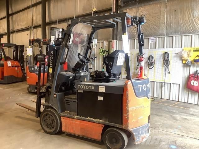 Toyota 8FBCU30 Electric forklift trucks