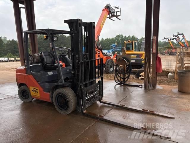 Toyota 8FGU30 Construction - Others