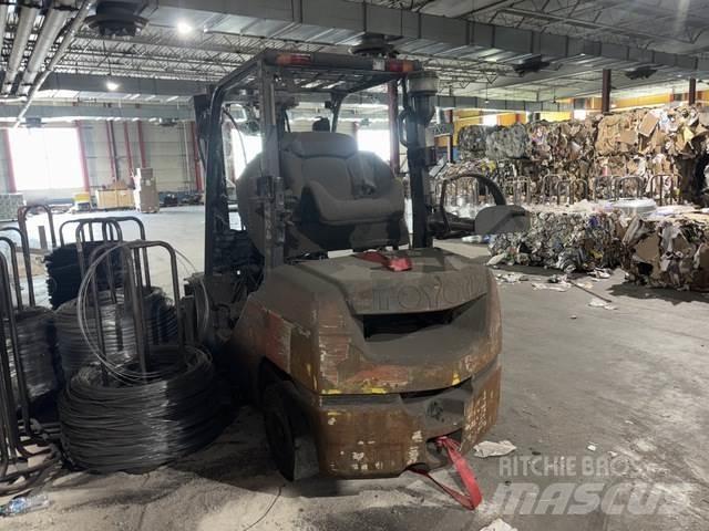 Toyota 8FGU32 Construction - Others