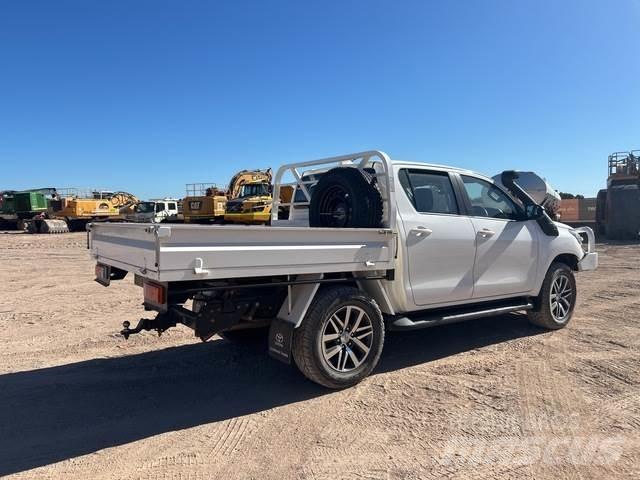 Toyota Hilux Pick up/Dropside