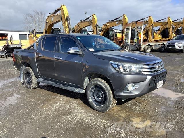 Toyota HiLux Pick up/Dropside