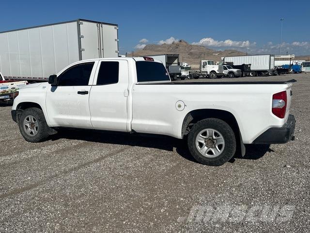 Toyota Tundra Pick up/Dropside