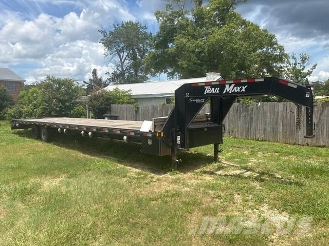 Trail Maxx  Vehicle transport trailers