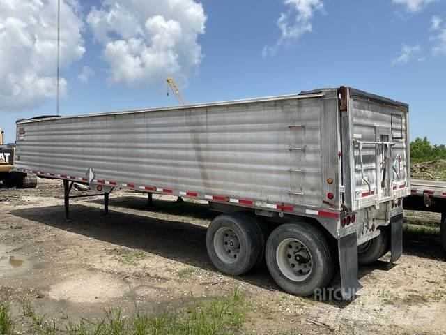Travis  Tipper trailers