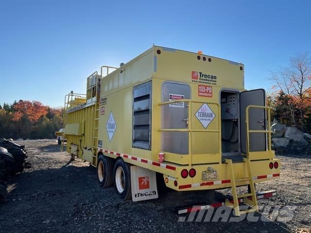  Trecan 135-PD Sand and salt spreaders