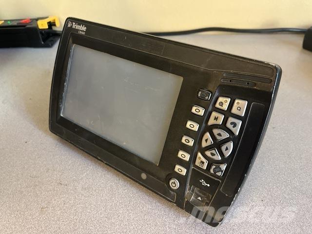 Trimble CB460 Construction - Others