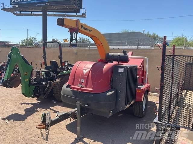 Vermeer BC1500 Wood chippers